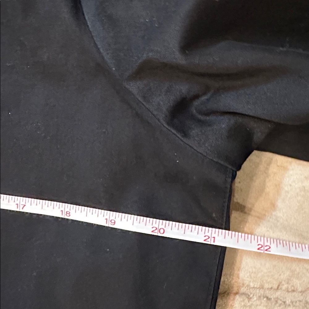 Burberry black coat with plaid quilted removable Interior - Picture 14 of 16